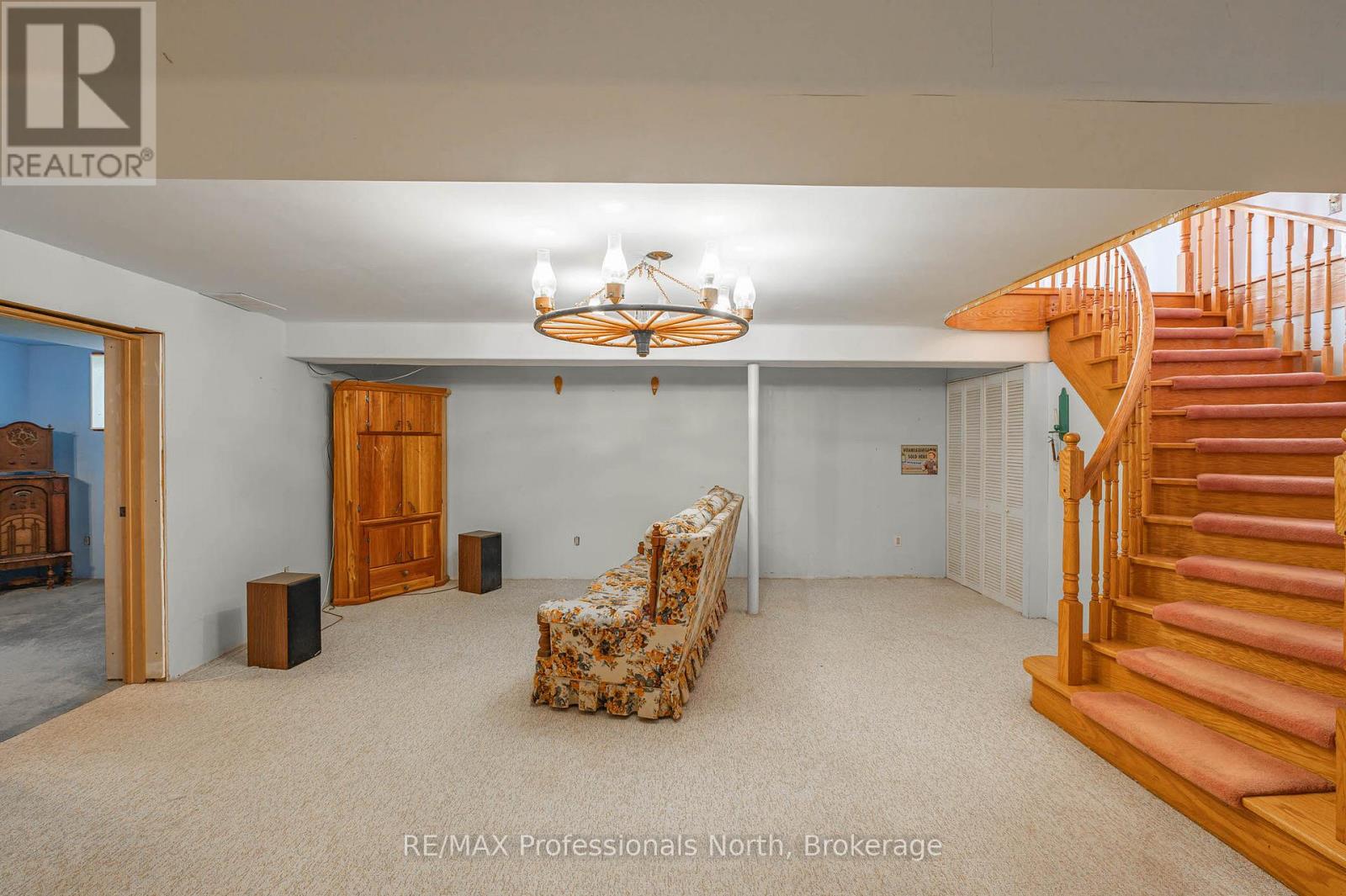 1015 Blackberry Lane, Minden Hills, Ontario  K0M 2K0 - Photo 25 - X12213252
