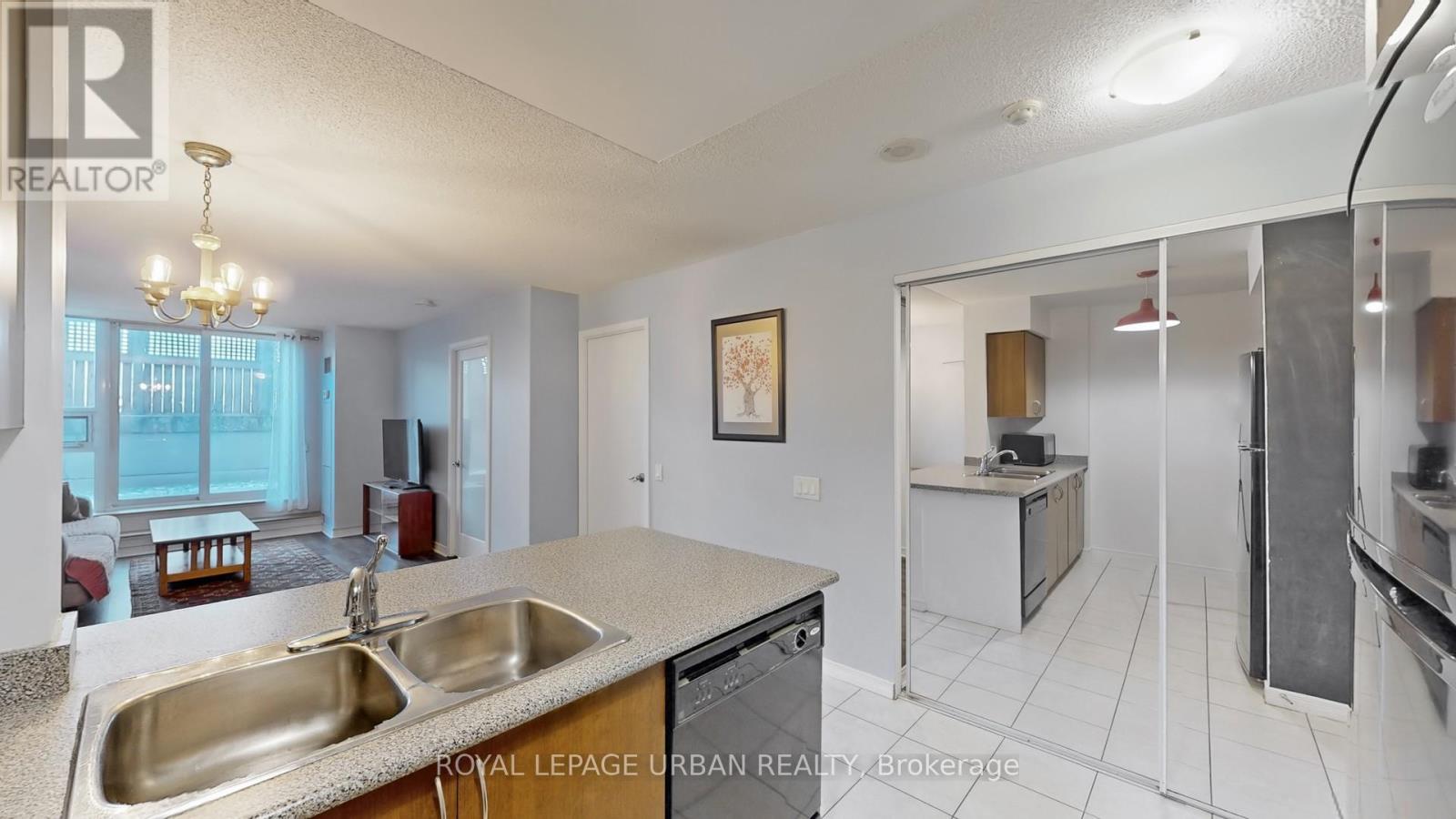 428 - 60 Heintzman Street, Toronto, Ontario  M6P 5A1 - Photo 13 - W12304227