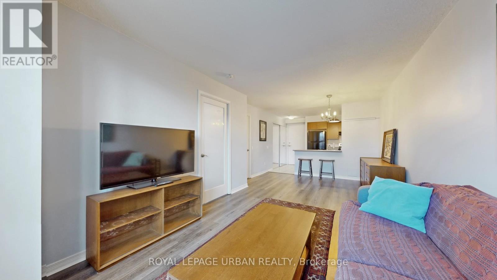 428 - 60 Heintzman Street, Toronto, Ontario  M6P 5A1 - Photo 8 - W12304227