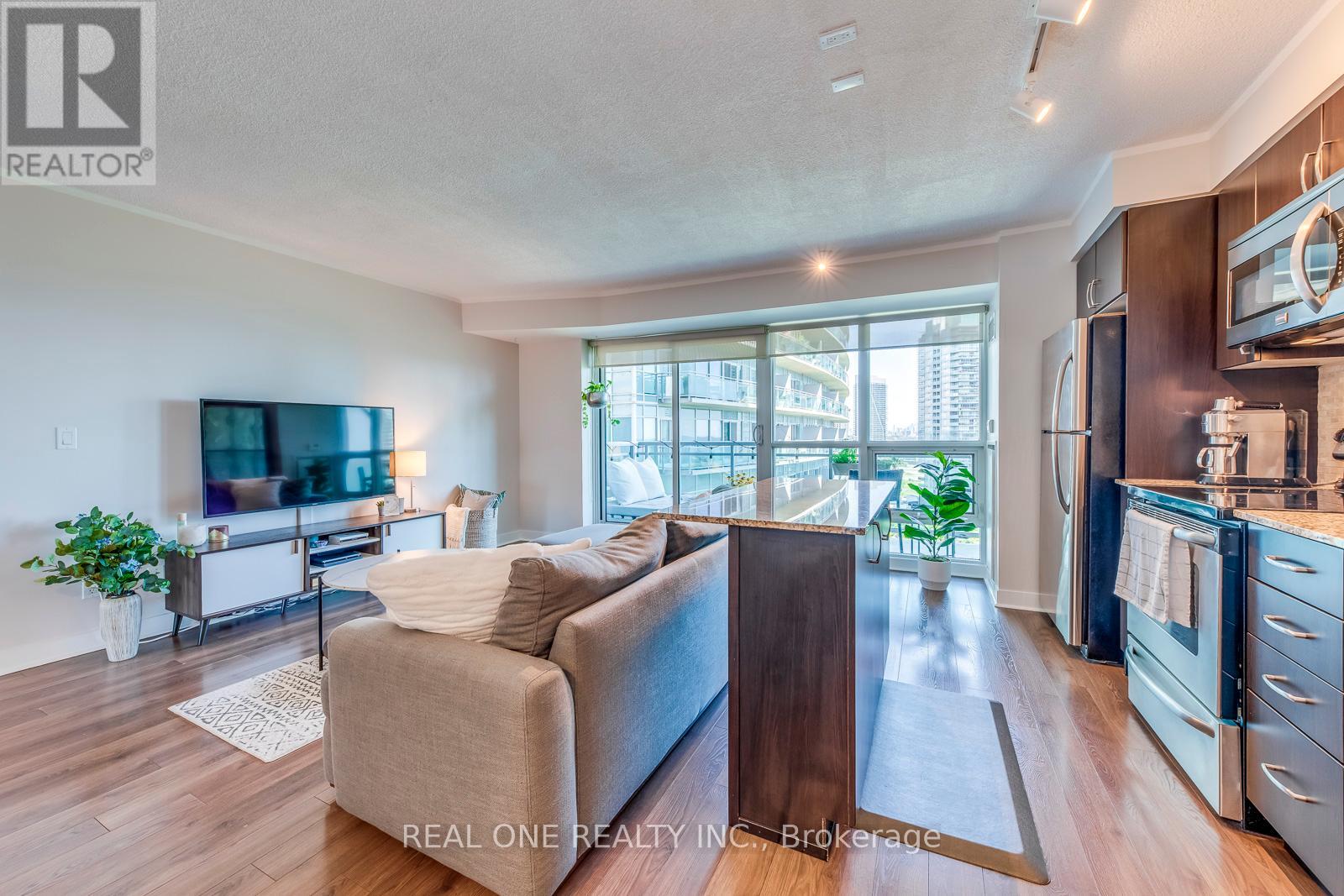 1414 - 155 Legion Road N, Toronto, Ontario  M8Y 0A7 - Photo 14 - W12304273