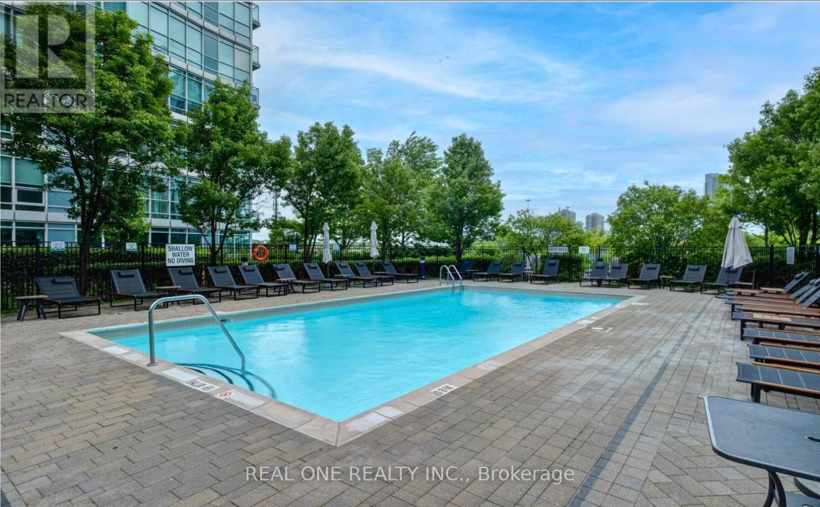 1414 - 155 Legion Road N, Toronto, Ontario  M8Y 0A7 - Photo 38 - W12304273