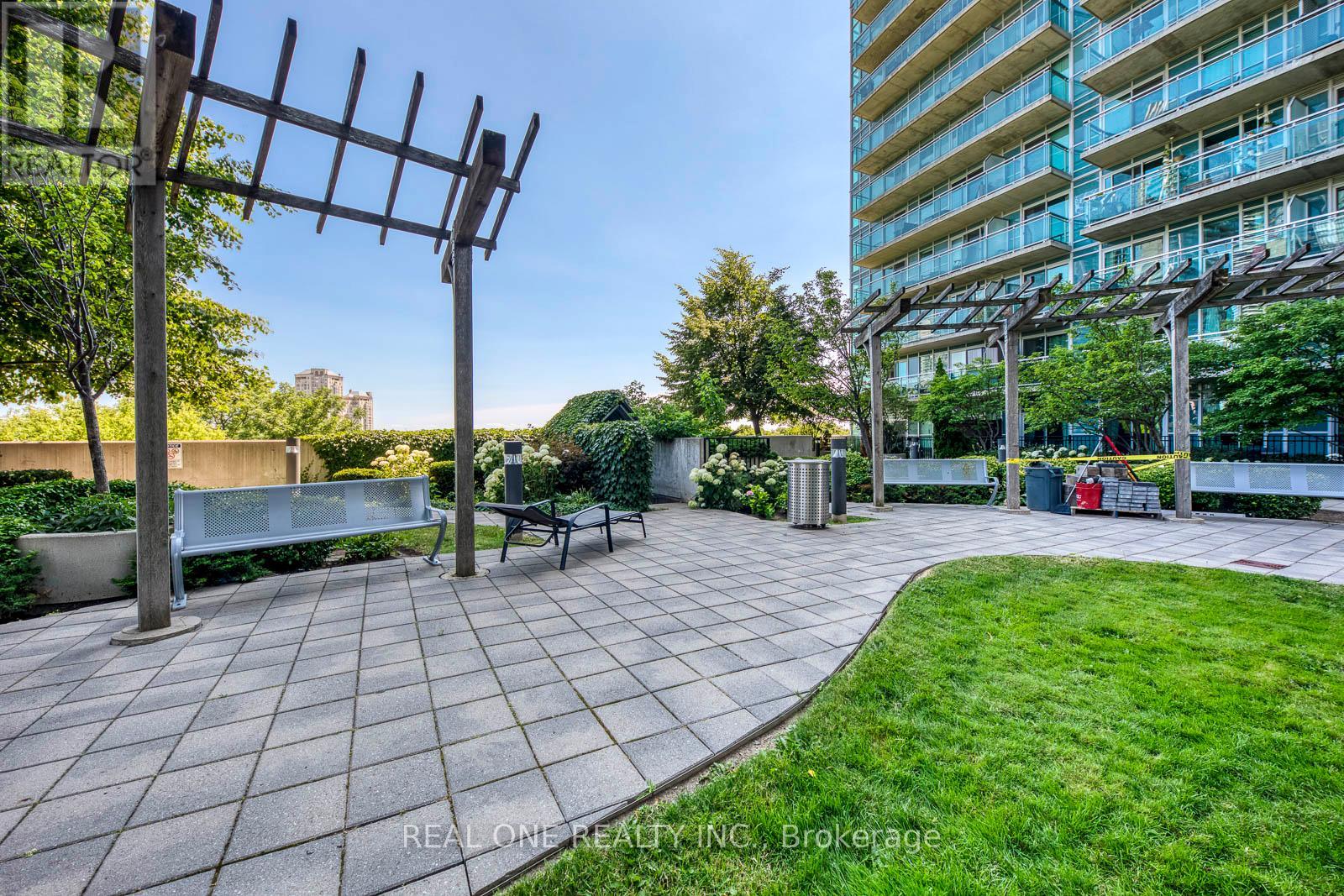 1414 - 155 Legion Road N, Toronto, Ontario  M8Y 0A7 - Photo 40 - W12304273