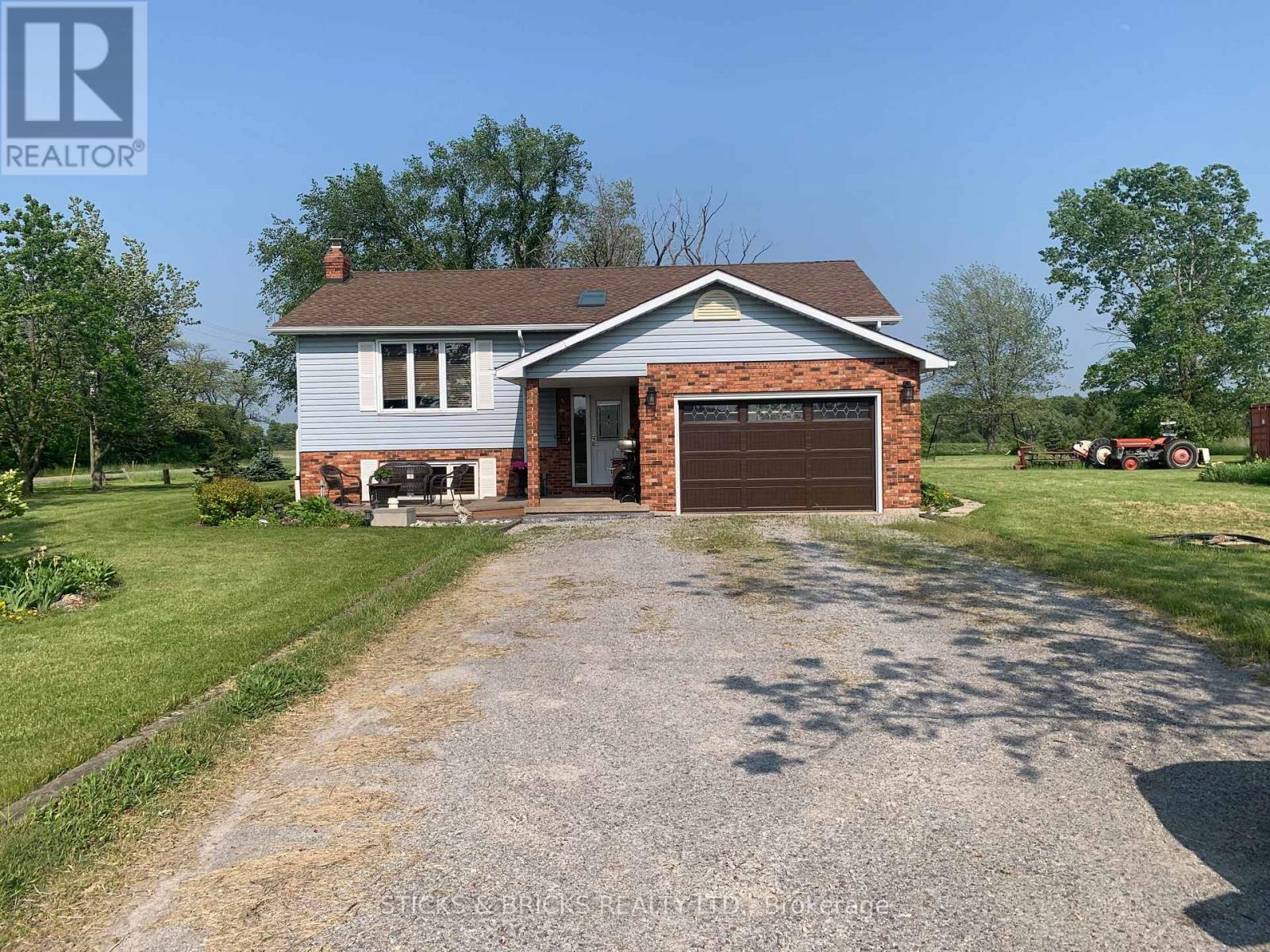 Property at 994 MOYER ROAD image 2
