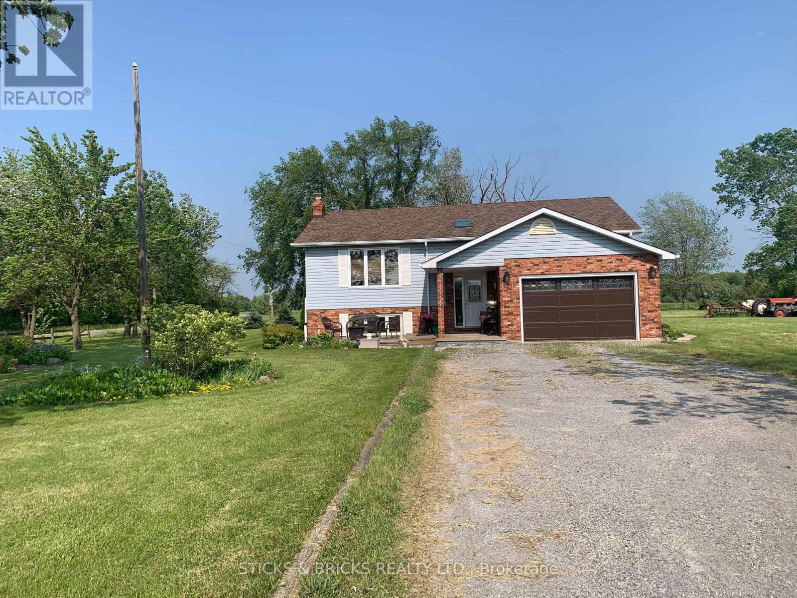 Property at 994 MOYER ROAD image 3