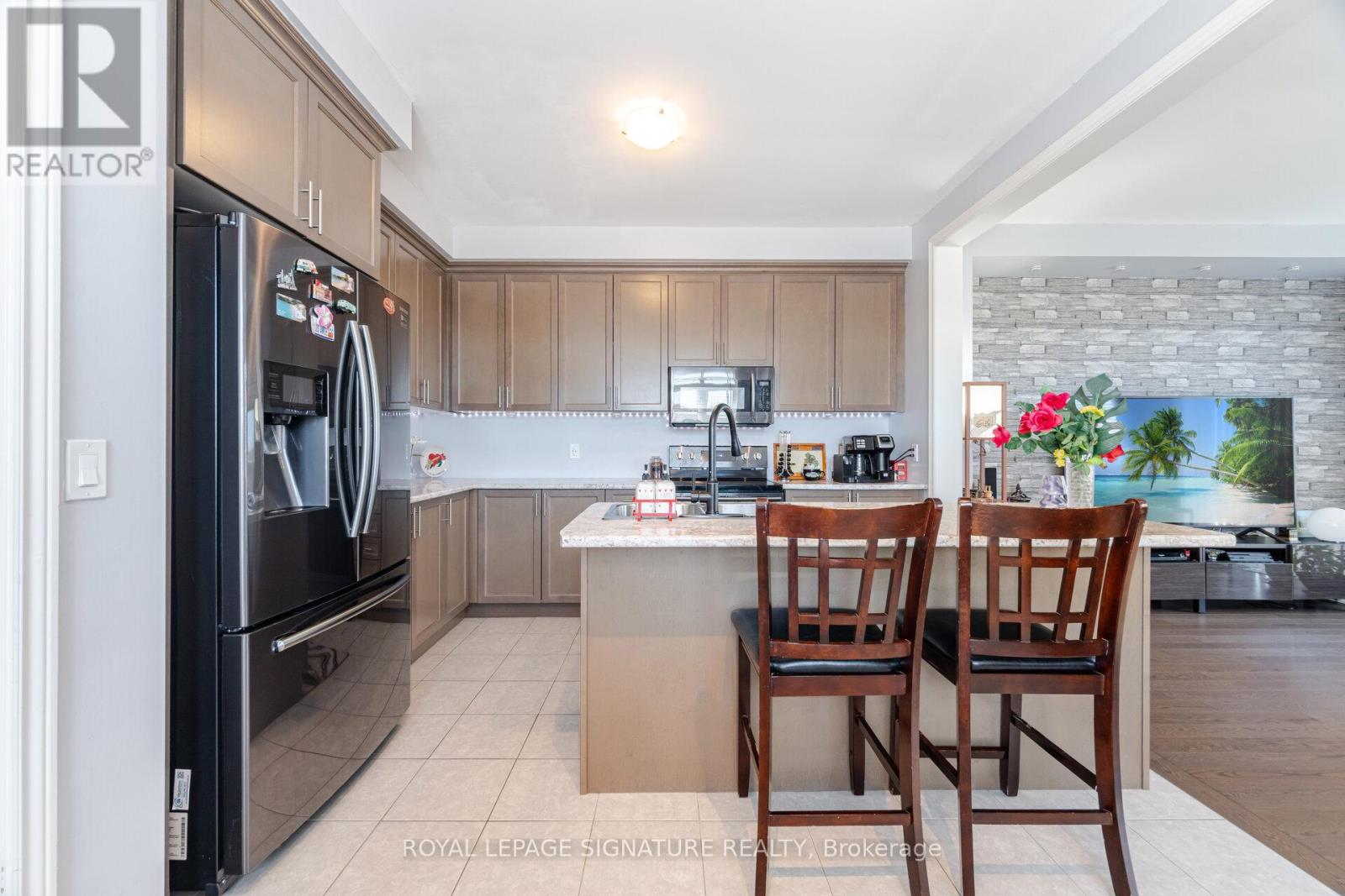 39 Talence Drive, Hamilton, Ontario  L8J 0L2 - Photo 10 - X12304232
