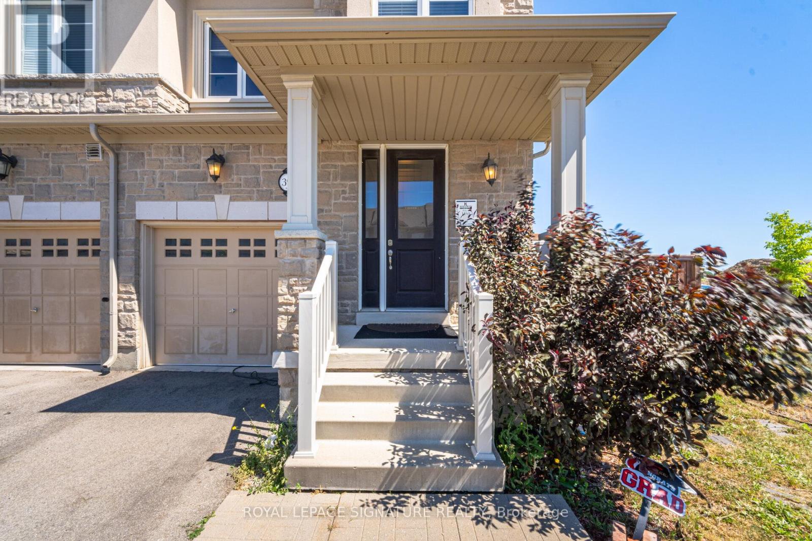 39 Talence Drive, Hamilton, Ontario  L8J 0L2 - Photo 3 - X12304232