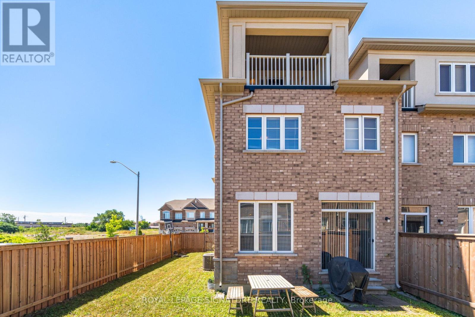 39 Talence Drive, Hamilton, Ontario  L8J 0L2 - Photo 41 - X12304232