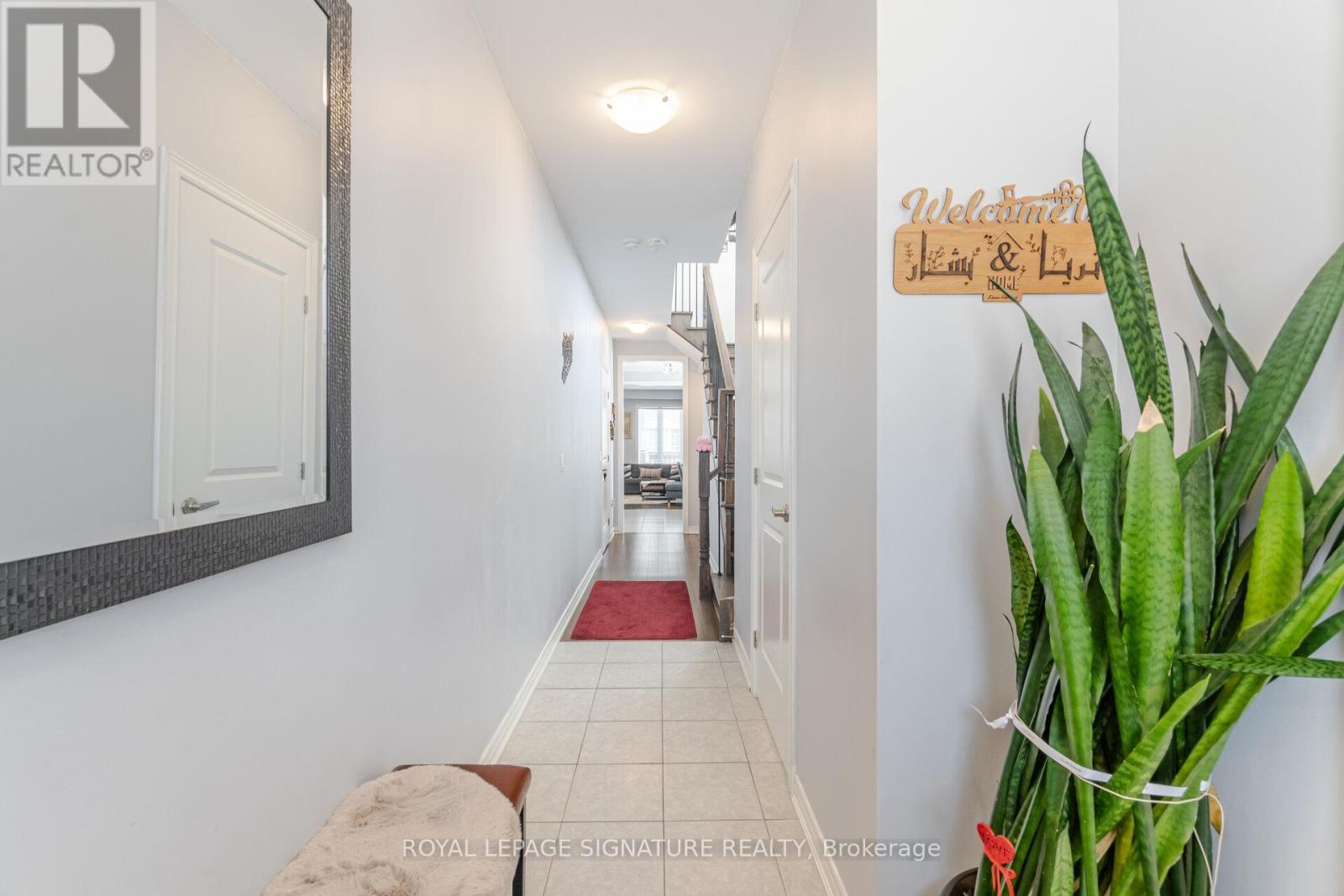 39 Talence Drive, Hamilton, Ontario  L8J 0L2 - Photo 5 - X12304232