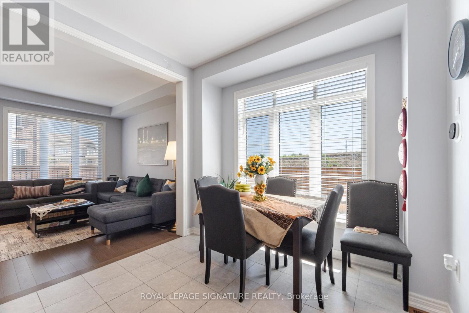 39 Talence Drive, Hamilton, Ontario  L8J 0L2 - Photo 6 - X12304232