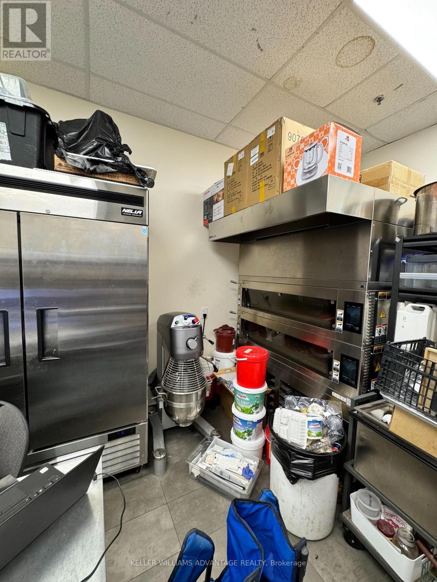 E112 - 3262 Midland Avenue, Toronto, Ontario  M1V 0C6 - Photo 9 - E12303667