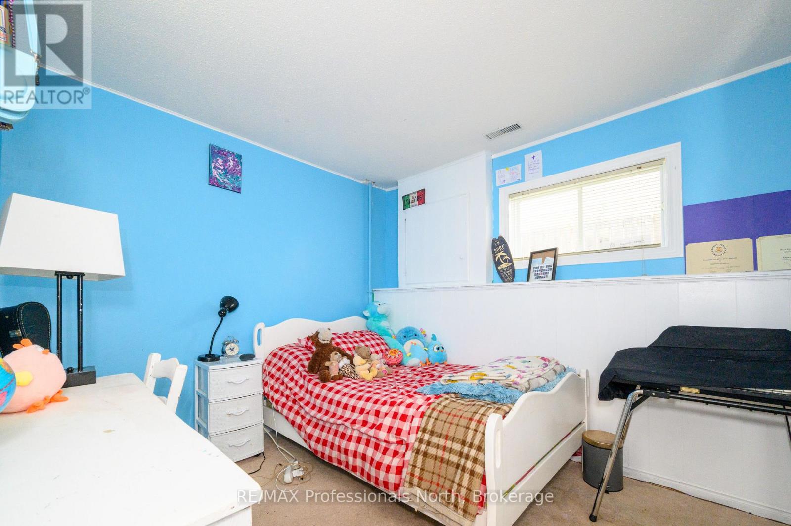30 Sabrina Park Drive, Huntsville, Ontario  P1H 1L8 - Photo 16 - X12304353