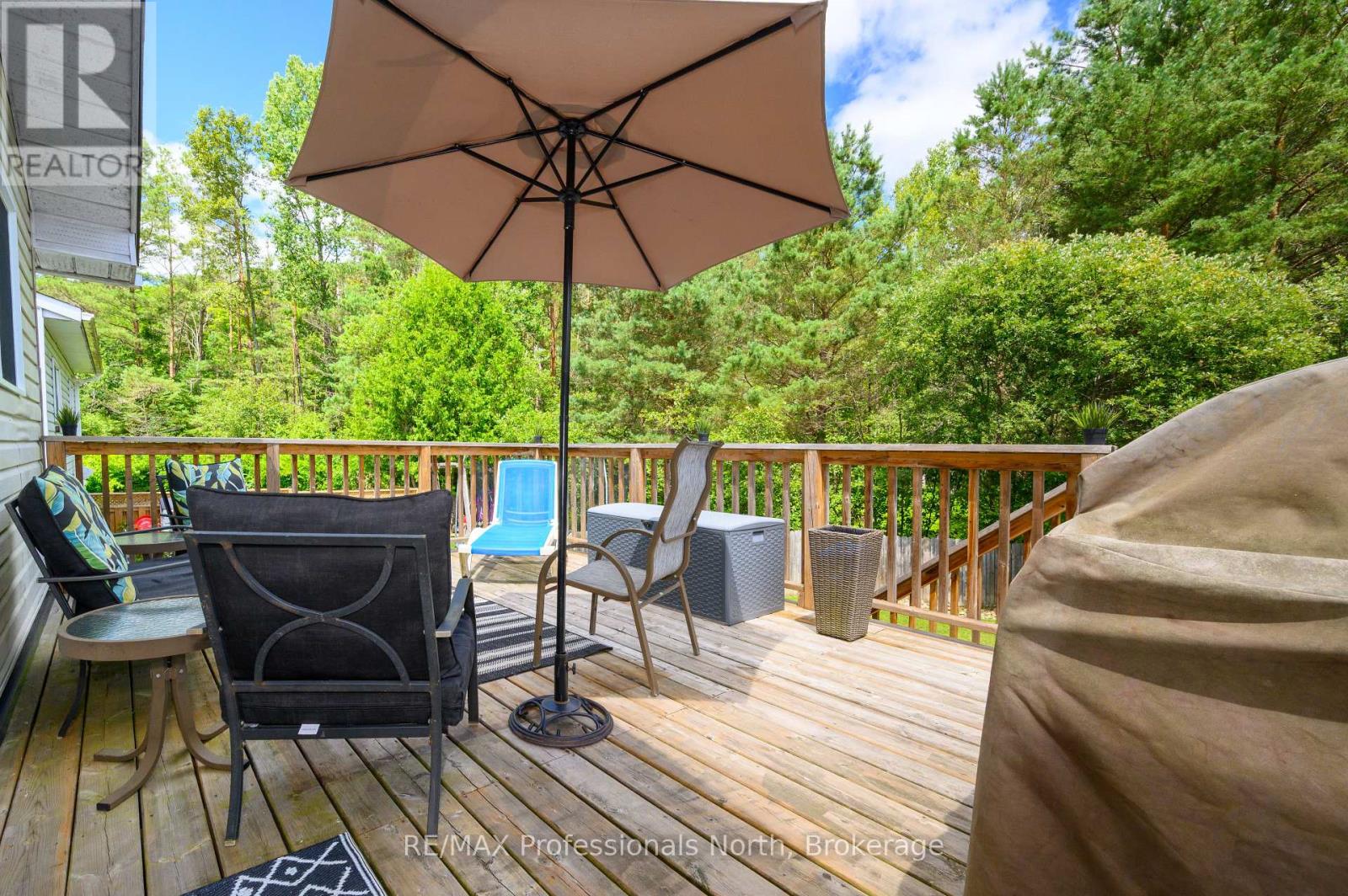 30 Sabrina Park Drive, Huntsville, Ontario  P1H 1L8 - Photo 22 - X12304353