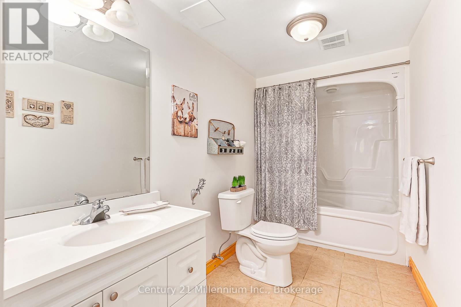 108 Cortina Crescent, Blue Mountains, Ontario  L9Y 3Z2 - Photo 39 - X12304433