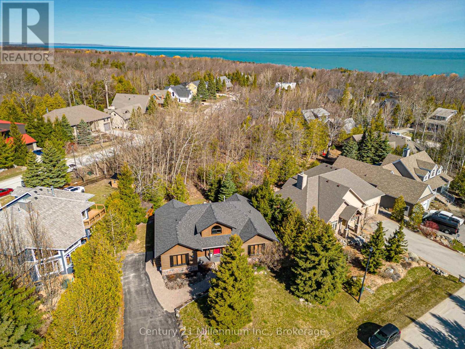 108 Cortina Crescent, Blue Mountains, Ontario  L9Y 3Z2 - Photo 45 - X12304433