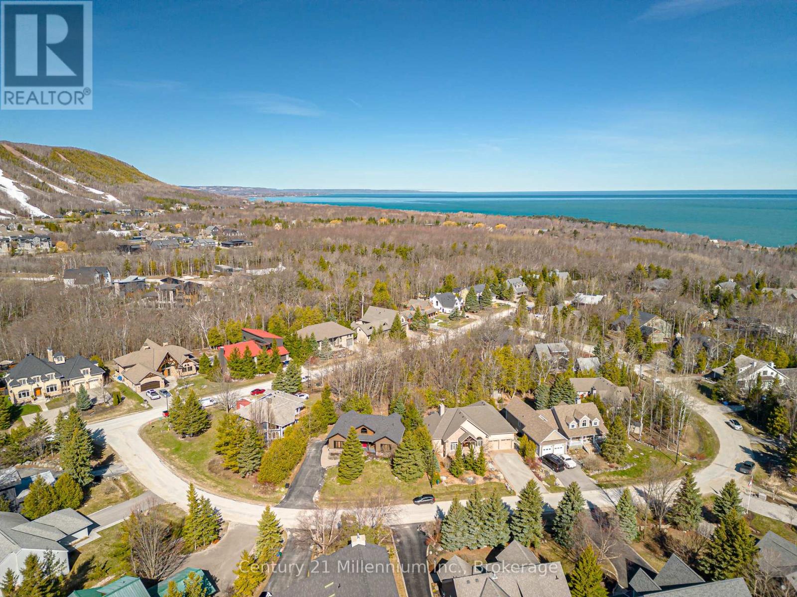 108 Cortina Crescent, Blue Mountains, Ontario  L9Y 3Z2 - Photo 48 - X12304433