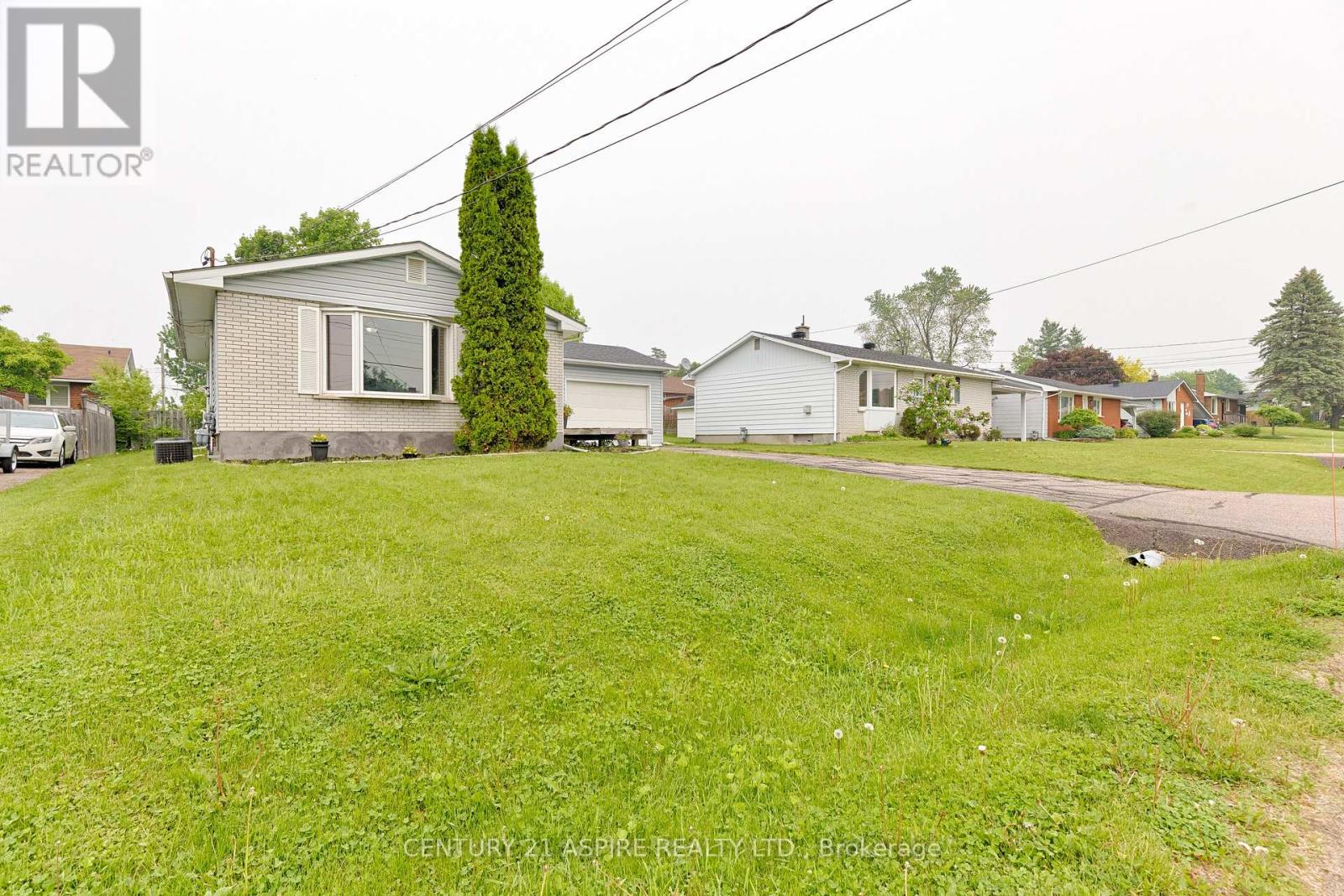 123 ELLIS AVENUE, Pembroke, Ontario