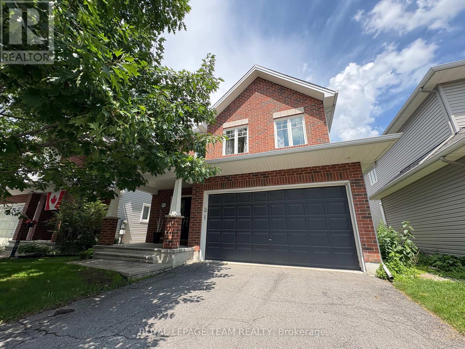 2613 Half Moon Bay Road, Ottawa, Ontario  K2J 0Z1 - Photo 2 - X12277406