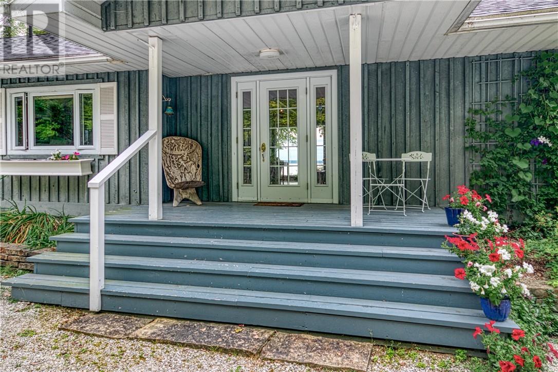 968 Robertson Road, Manitoulin Island, Ontario  P0P 1H0 - Photo 4 - 2123365