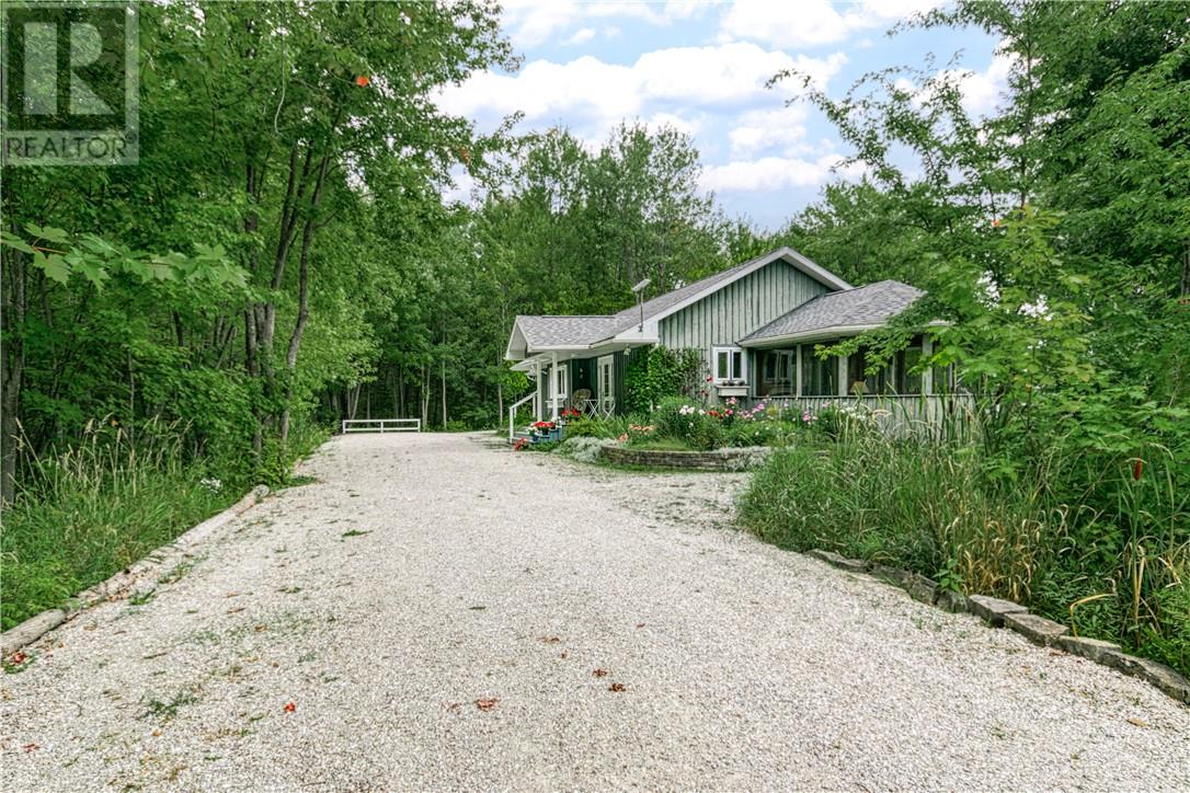 968 Robertson Road, Manitoulin Island, Ontario  P0P 1H0 - Photo 2 - 2123365
