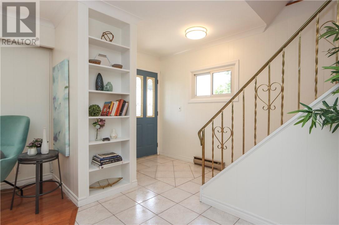 Property at 512 Edgehill Drive image 3