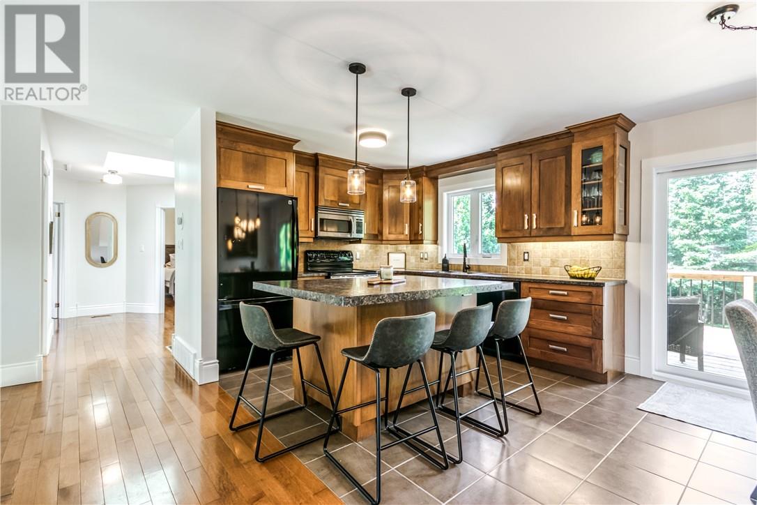 Property at 558 Tyyne Street image 4