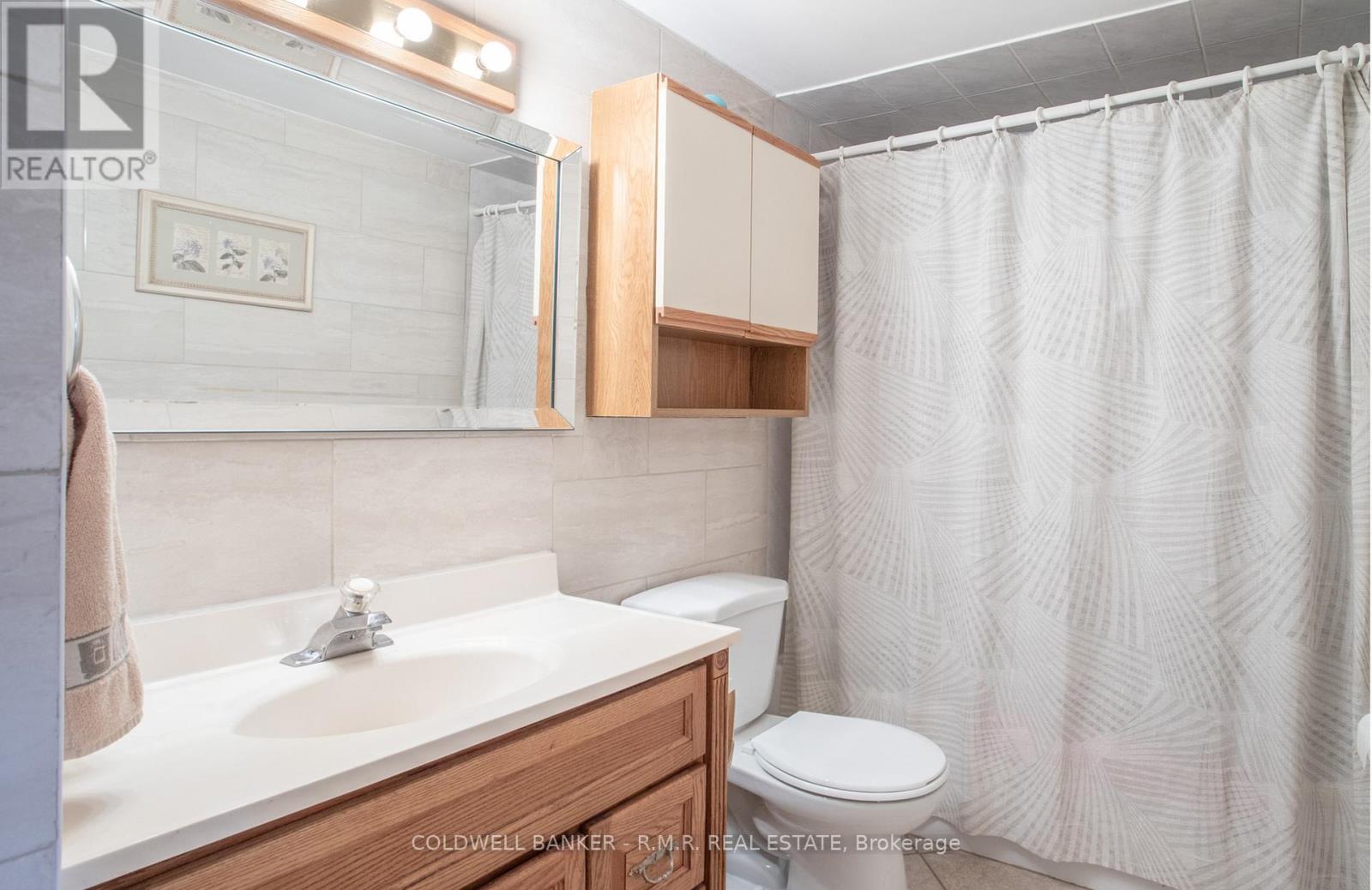 Property at 309 - 44 FALBY COURT image 5