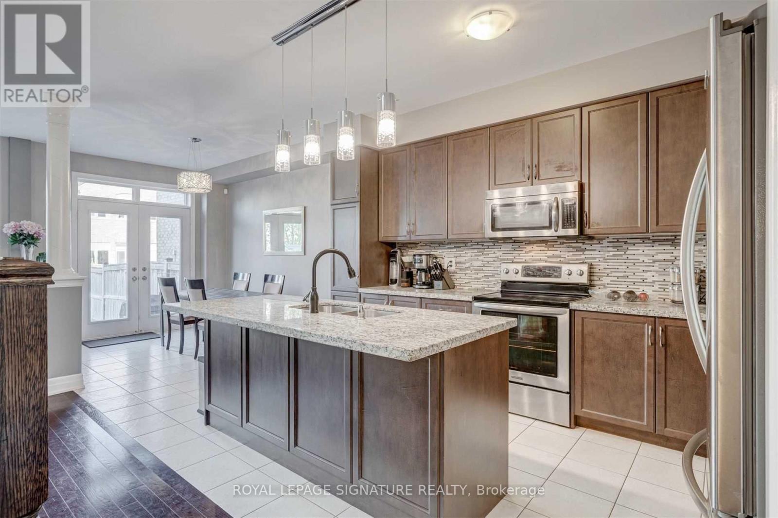 132 Alex Campbell Crescent, King, Ontario  L7B 0C2 - Photo 6 - N12304383
