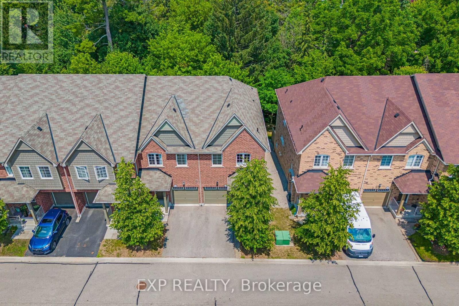 Property at 776 HARRY SYRATT AVENUE image 1
