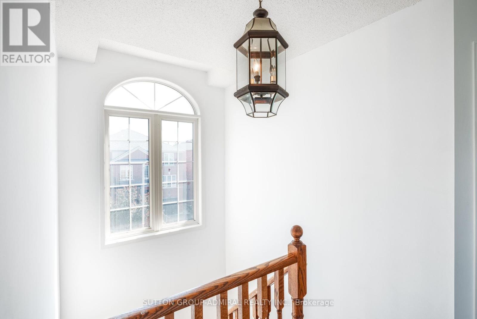 113 Sassafras Circle, Vaughan, Ontario  L4J 8M9 - Photo 14 - N12304392