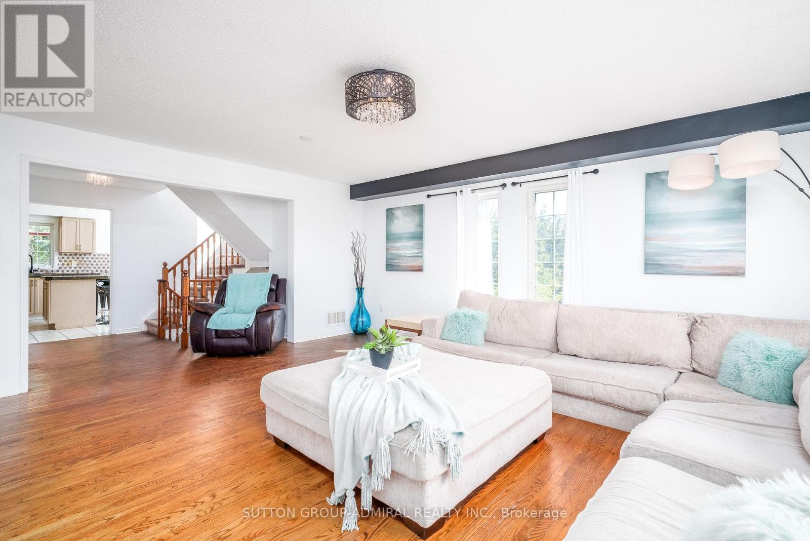 113 Sassafras Circle, Vaughan, Ontario  L4J 8M9 - Photo 8 - N12304392
