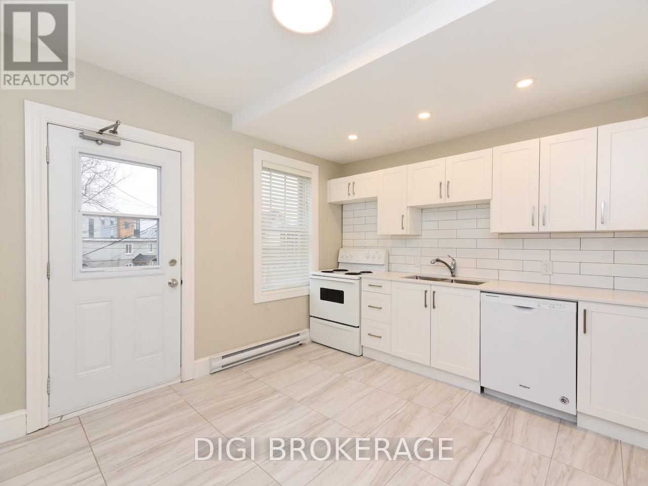 11-1,2,3; 13-1,2,3 - 11 & 13 Acacia Avenue, Ottawa, Ontario  K1M 0P3 - Photo 13 - X12304547