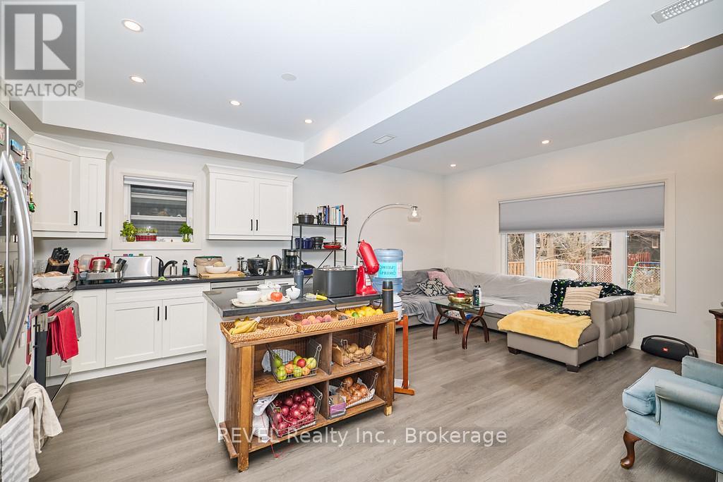 Property at 8 NASH STREET image 4
