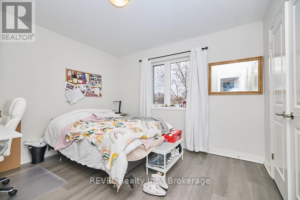 8 Nash Street, St. Catharines, Ontario  L2S 1B5 - Photo 7 - X12304451