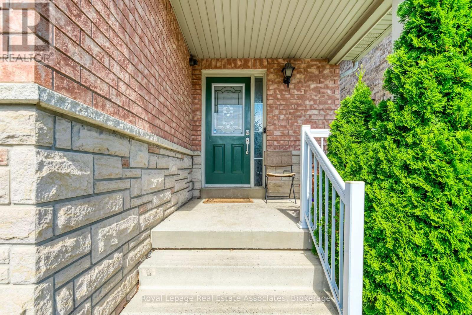 Property at 4 FLATFIELD WAY image 2
