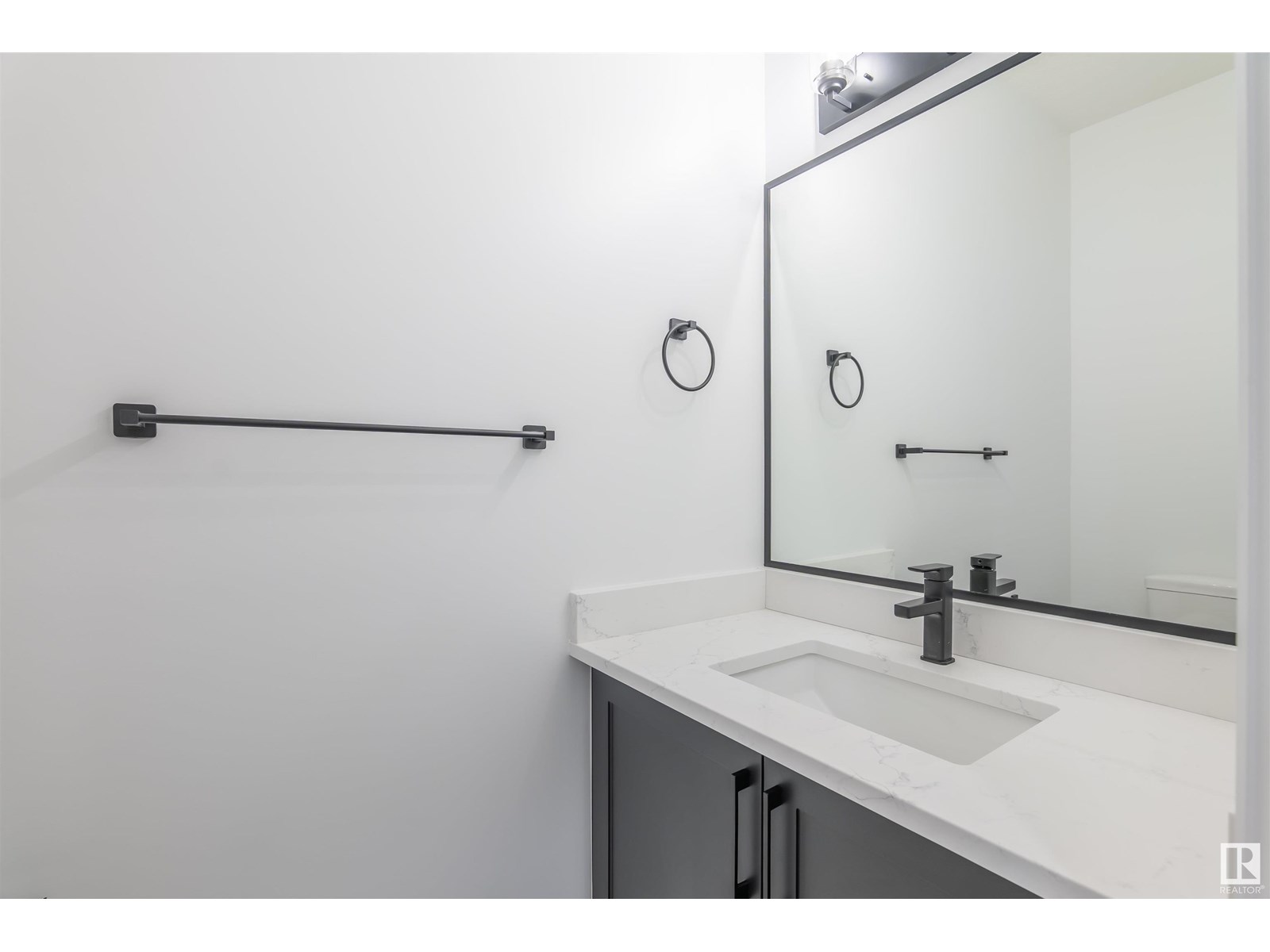 3317 Chickadee Dr Nw, Edmonton, Alberta  T5S 0V6 - Photo 7 - E4449340