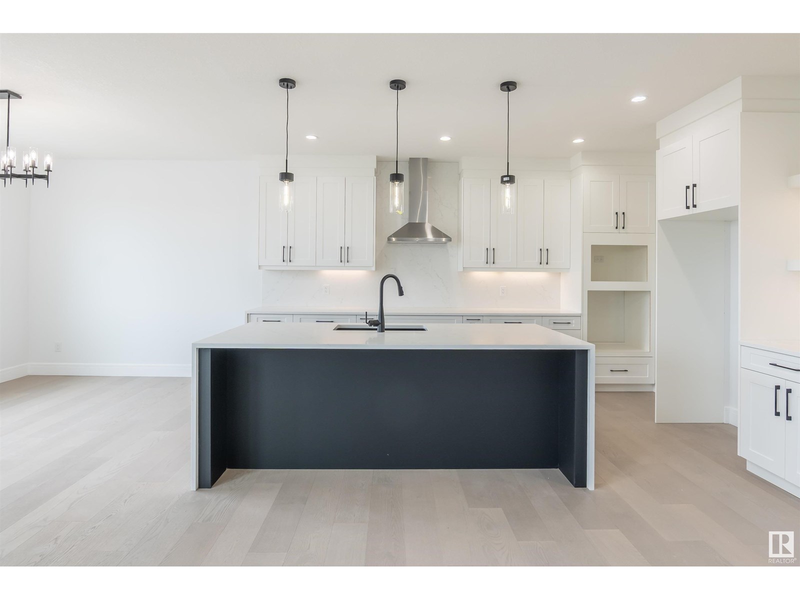 Property at 3317 Chickadee DR NW image 3
