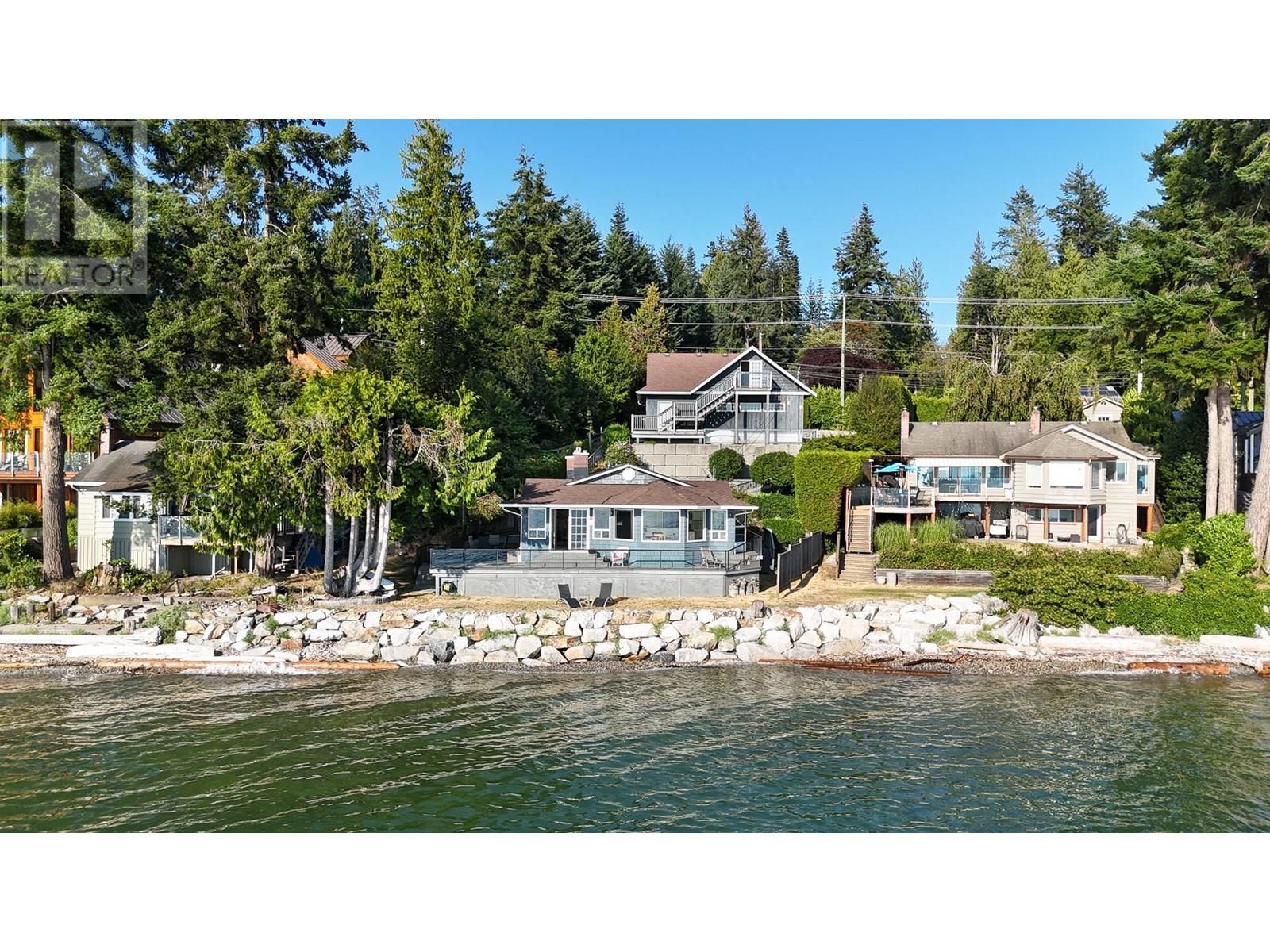Property at 4857 SUNSHINE COAST HIGHWAY image 4
