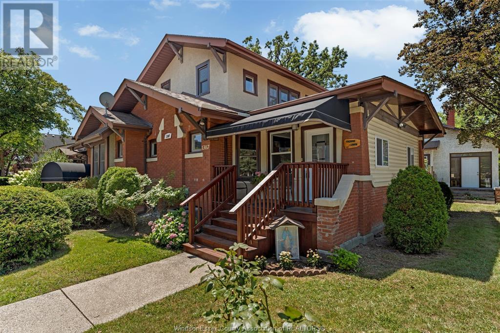 Property at 1307 PELISSIER STREET image 5