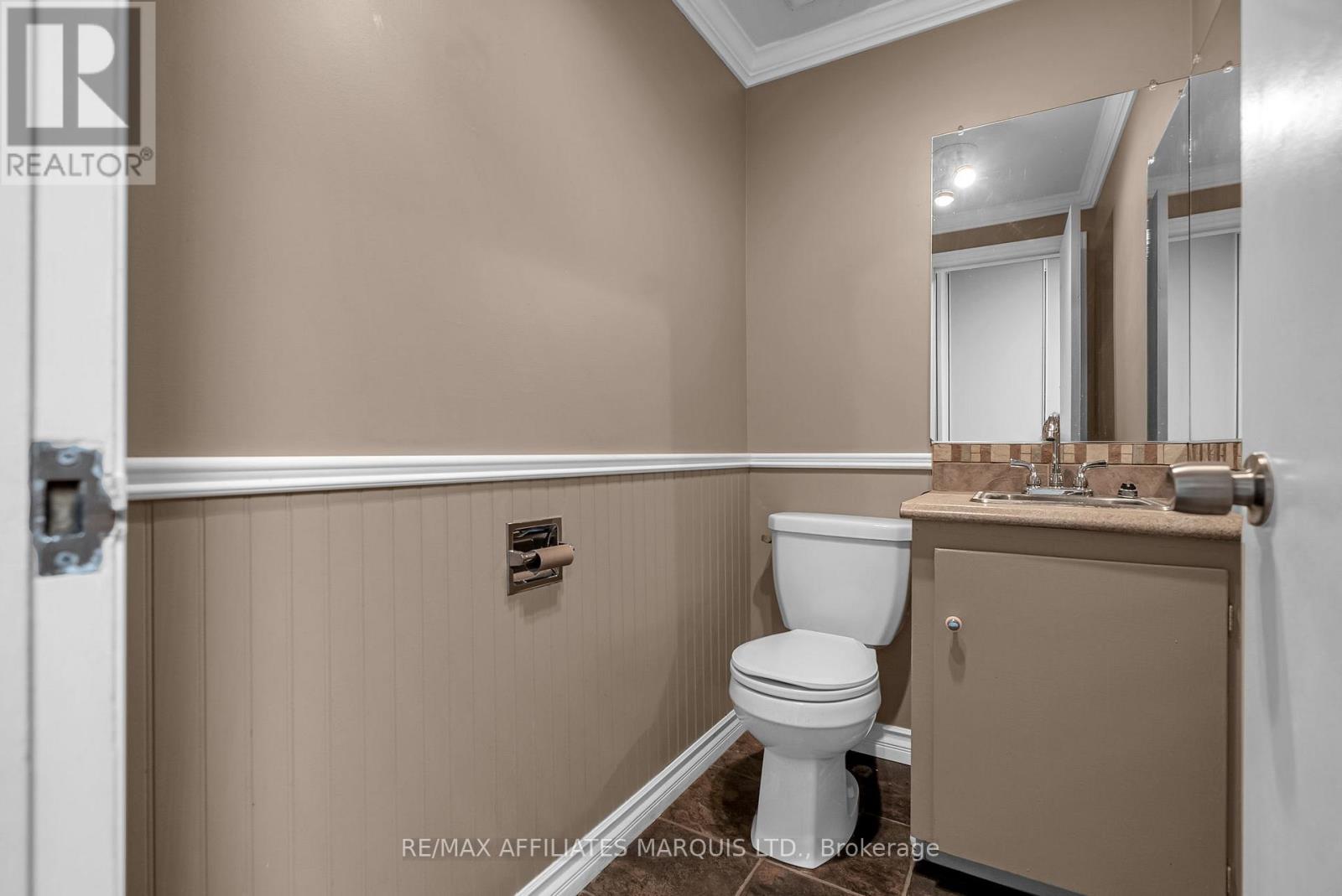 111 Montreal Road, Cornwall, Ontario  K6H 1B2 - Photo 14 - X12304456