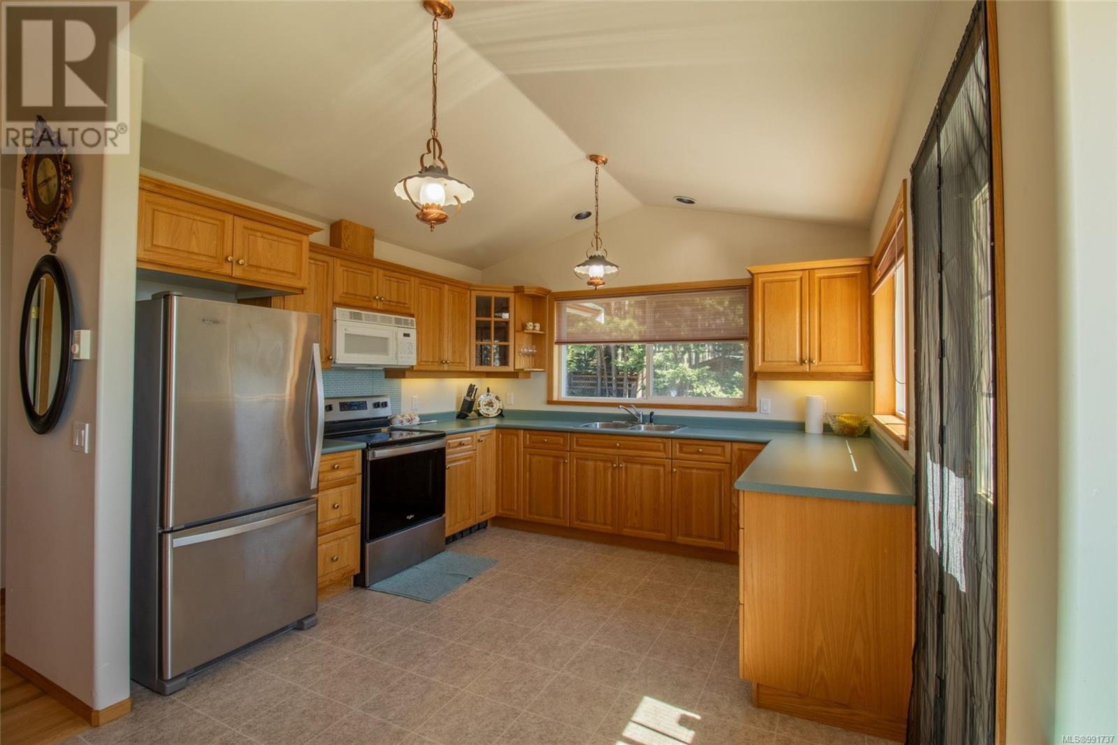 3731 Privateers Rd, Pender Island, British Columbia  V0N 2M2 - Photo 6 - 991737