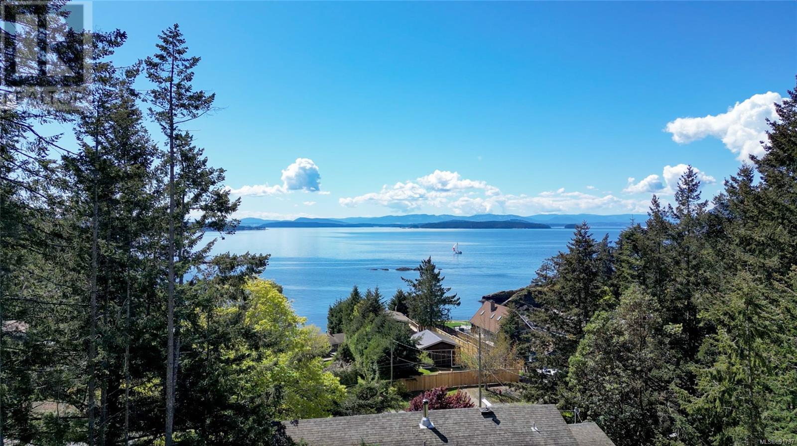 3731 Privateers Rd, Pender Island, British Columbia  V0N 2M2 - Photo 2 - 991737