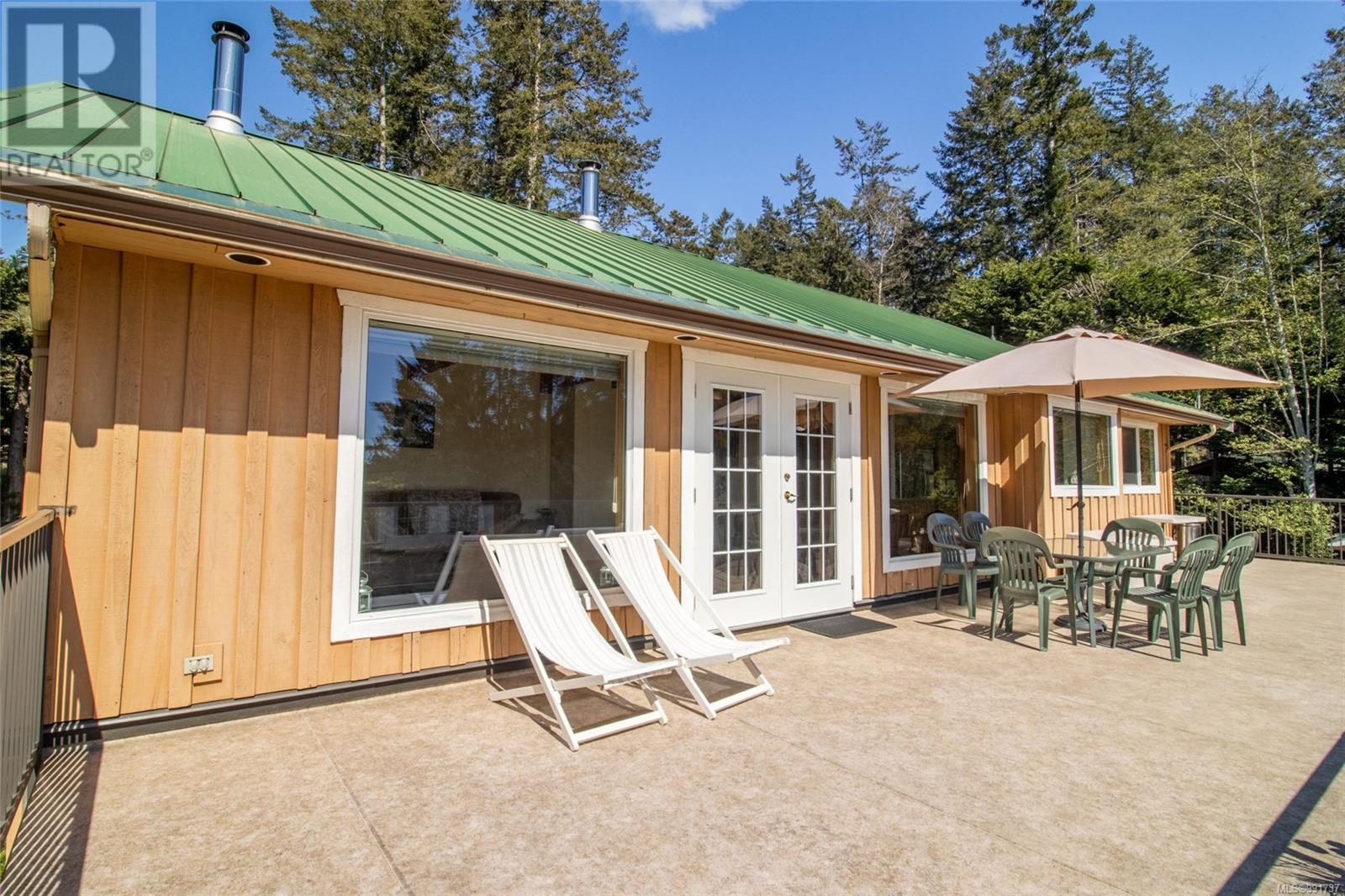 3731 Privateers Rd, Pender Island, British Columbia  V0N 2M2 - Photo 35 - 991737