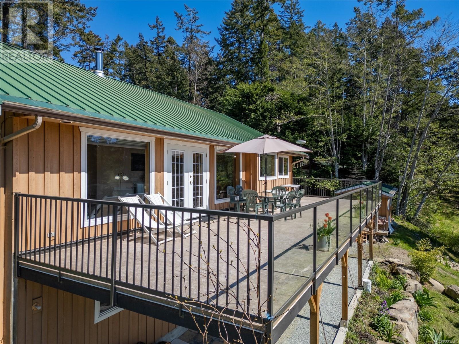 3731 Privateers Rd, Pender Island, British Columbia  V0N 2M2 - Photo 34 - 991737