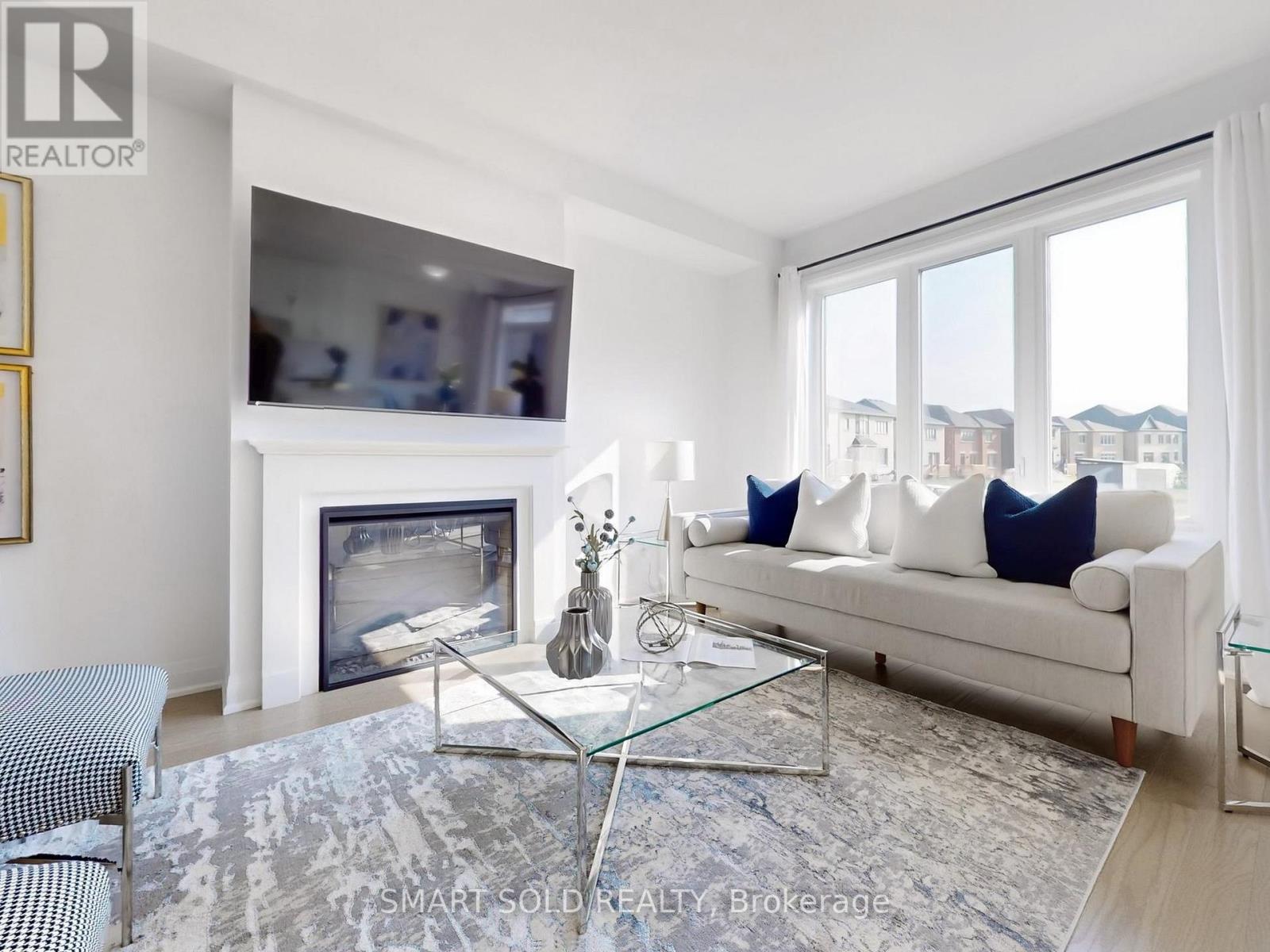 Property at 168 SILK TWIST DRIVE image 5
