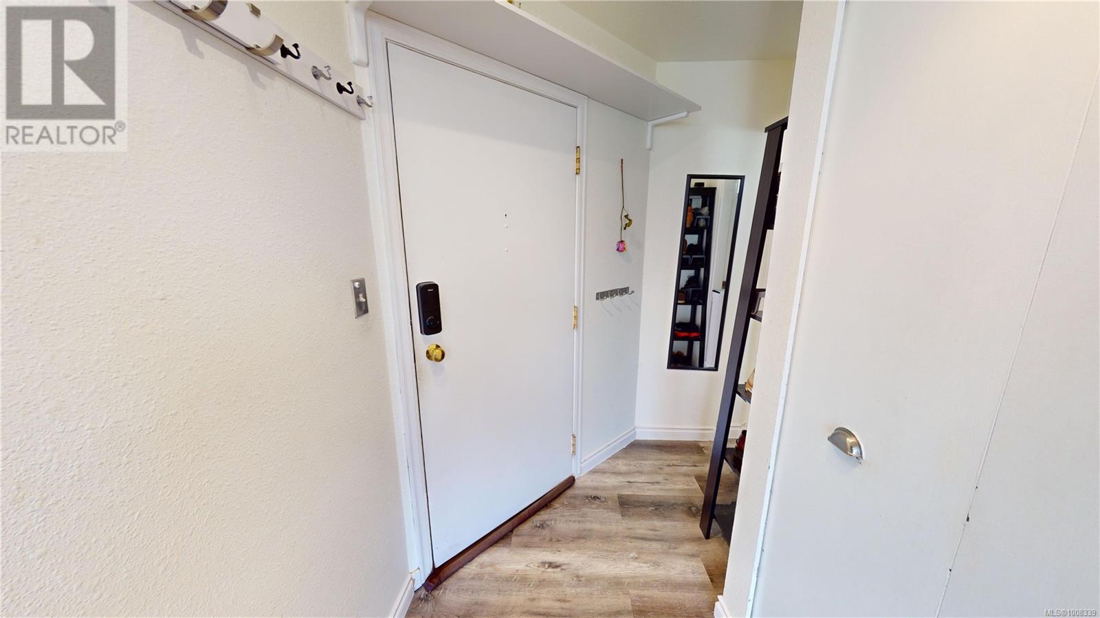 499d 4678 Elk Lake Dr, Saanich, British Columbia  V8Z 5M1 - Photo 8 - 1008339