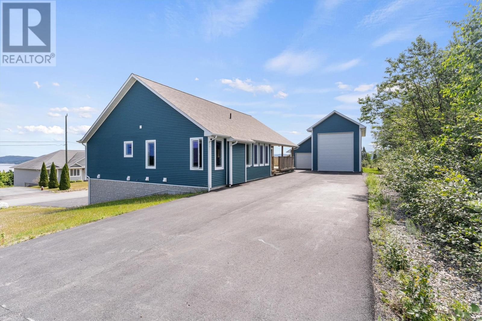 35 Alexander Crescent, Glovertown, Newfoundland & Labrador  A0G 2L0 - Photo 2 - 1288283