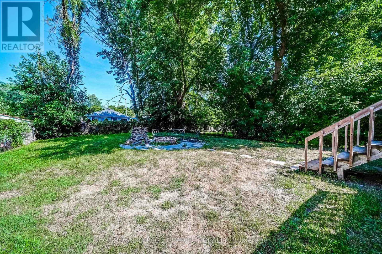158 Beach Road, Georgina, Ontario  L4P 2L7 - Photo 25 - N12299650