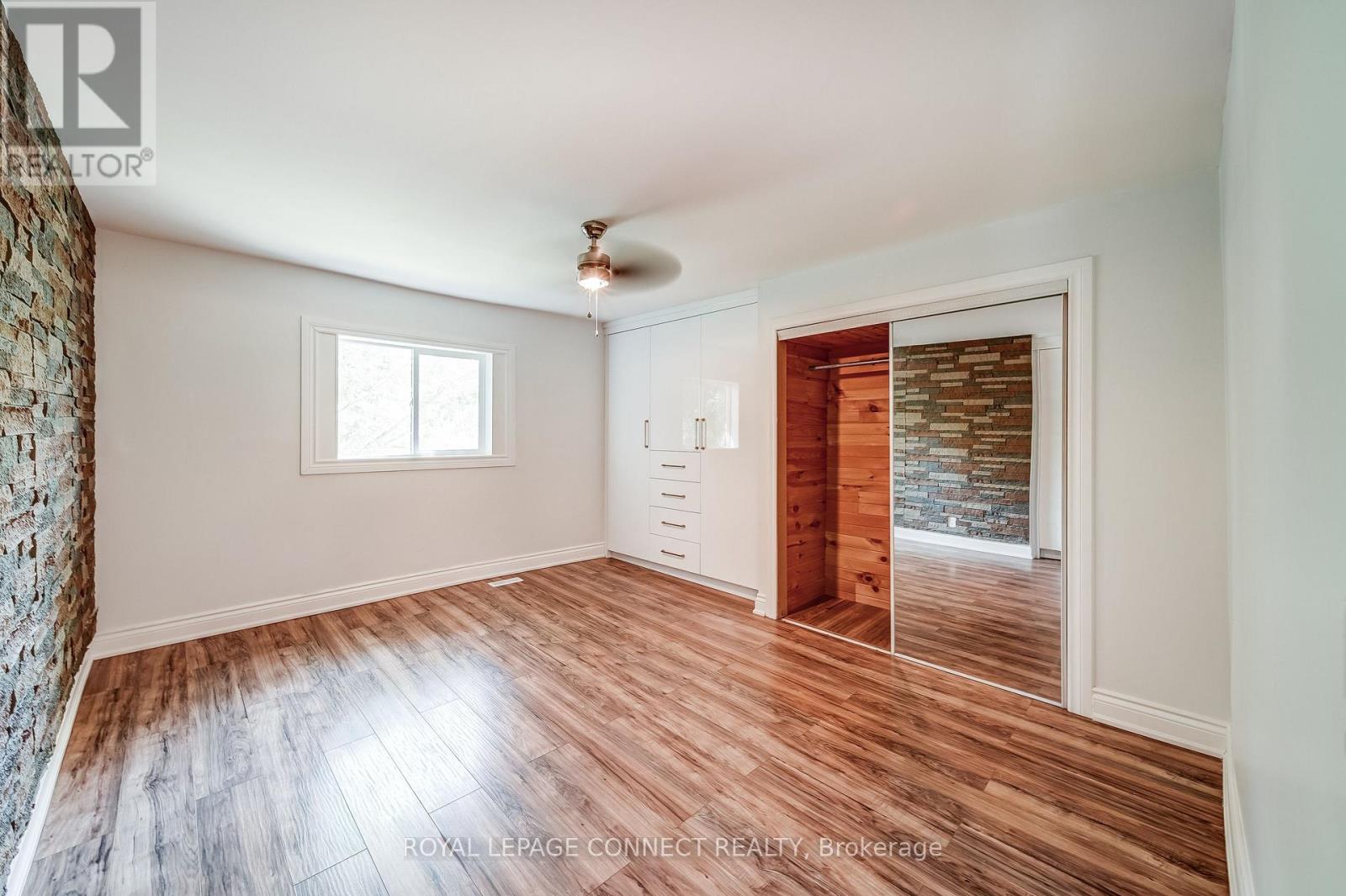 158 Beach Road, Georgina, Ontario  L4P 2L7 - Photo 15 - N12299650