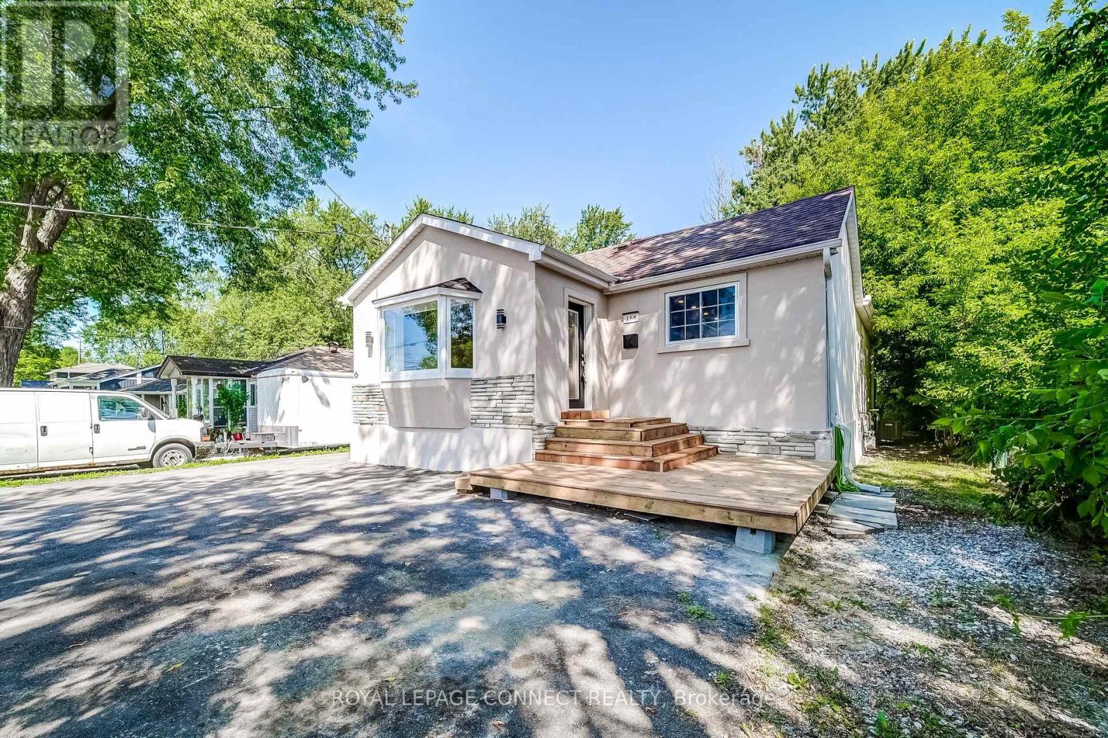 158 Beach Road, Georgina, Ontario  L4P 2L7 - Photo 2 - N12299650