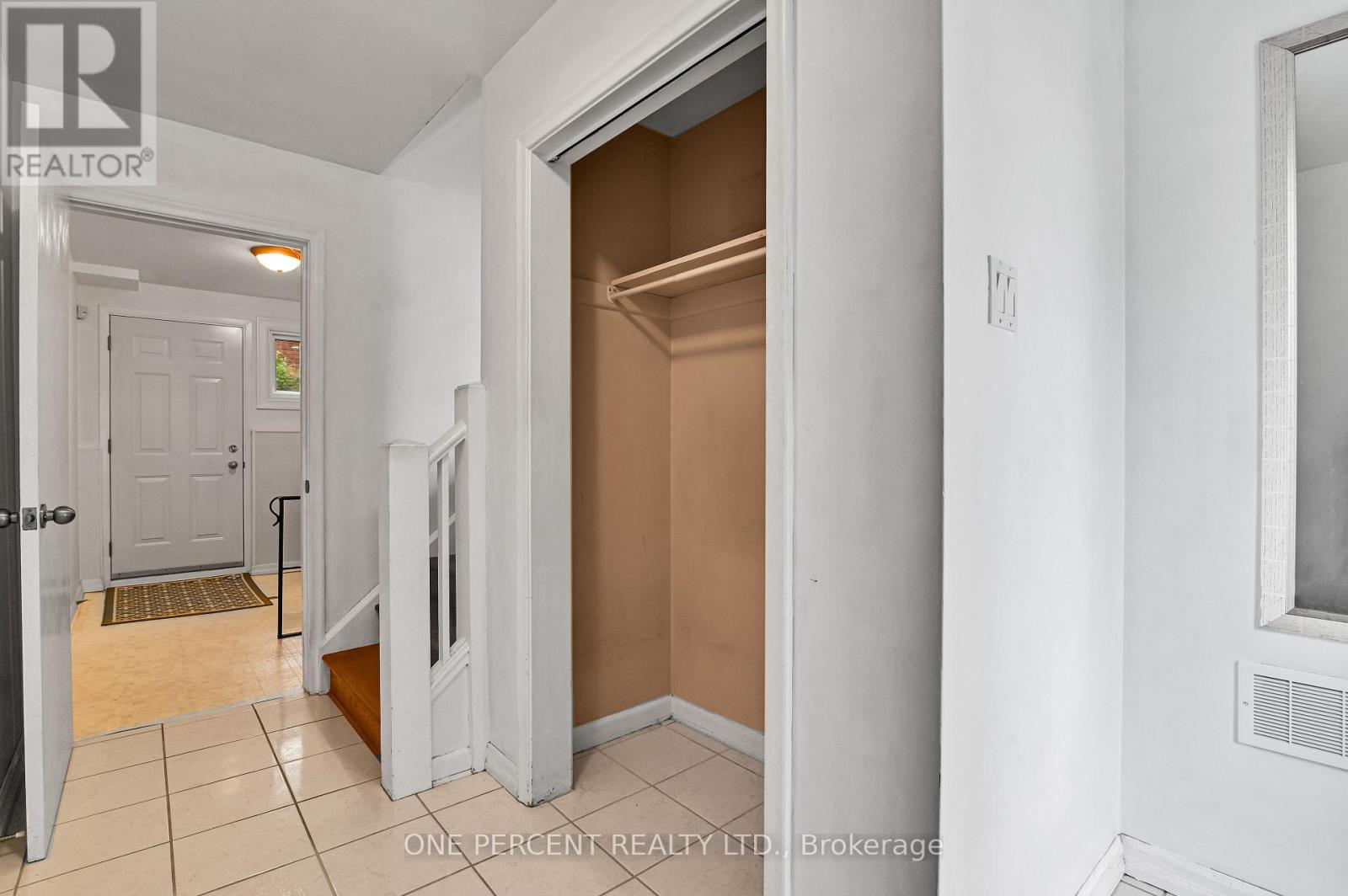 Property at 1244 JOYCE CRESCENT image 4